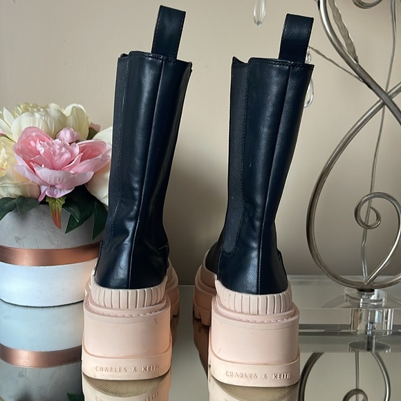 CHARLES & KEITH Leather Black Boots - Picture 4 of 11